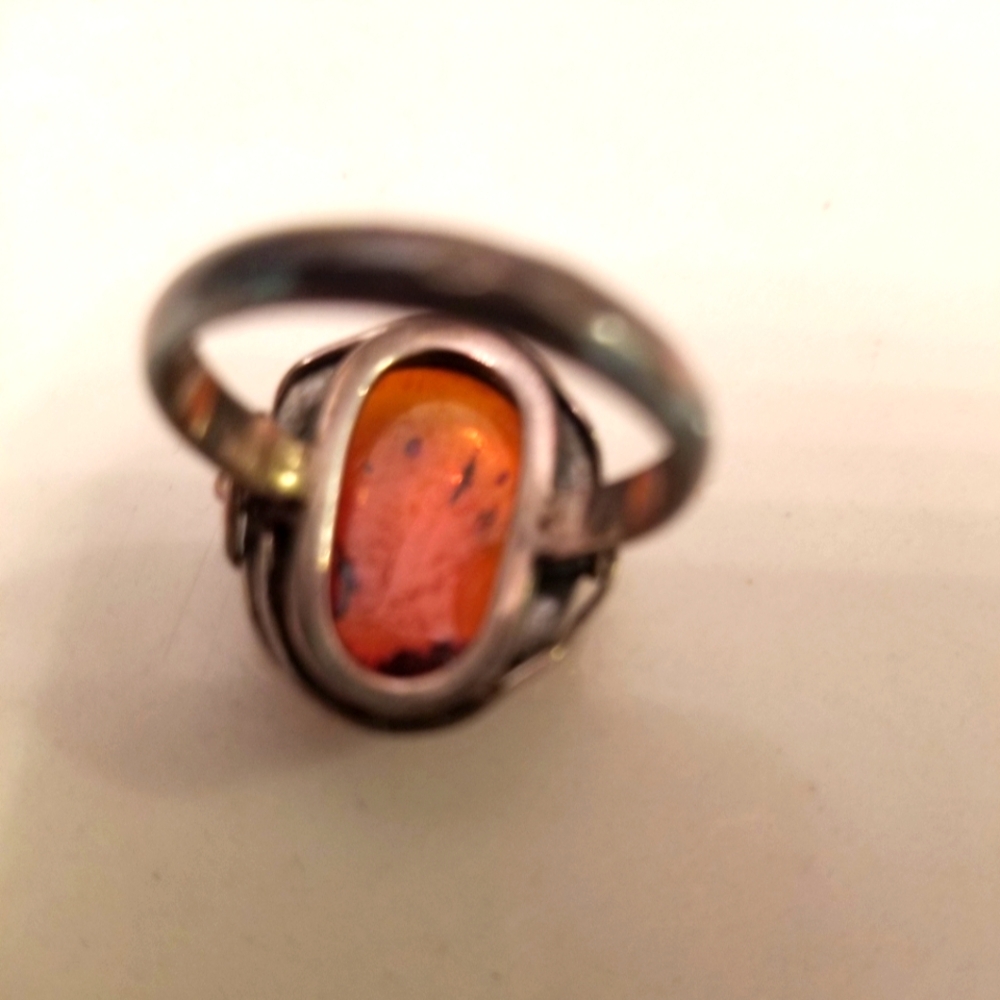 Stunning Amber And Sterling Silver Ring - image 4